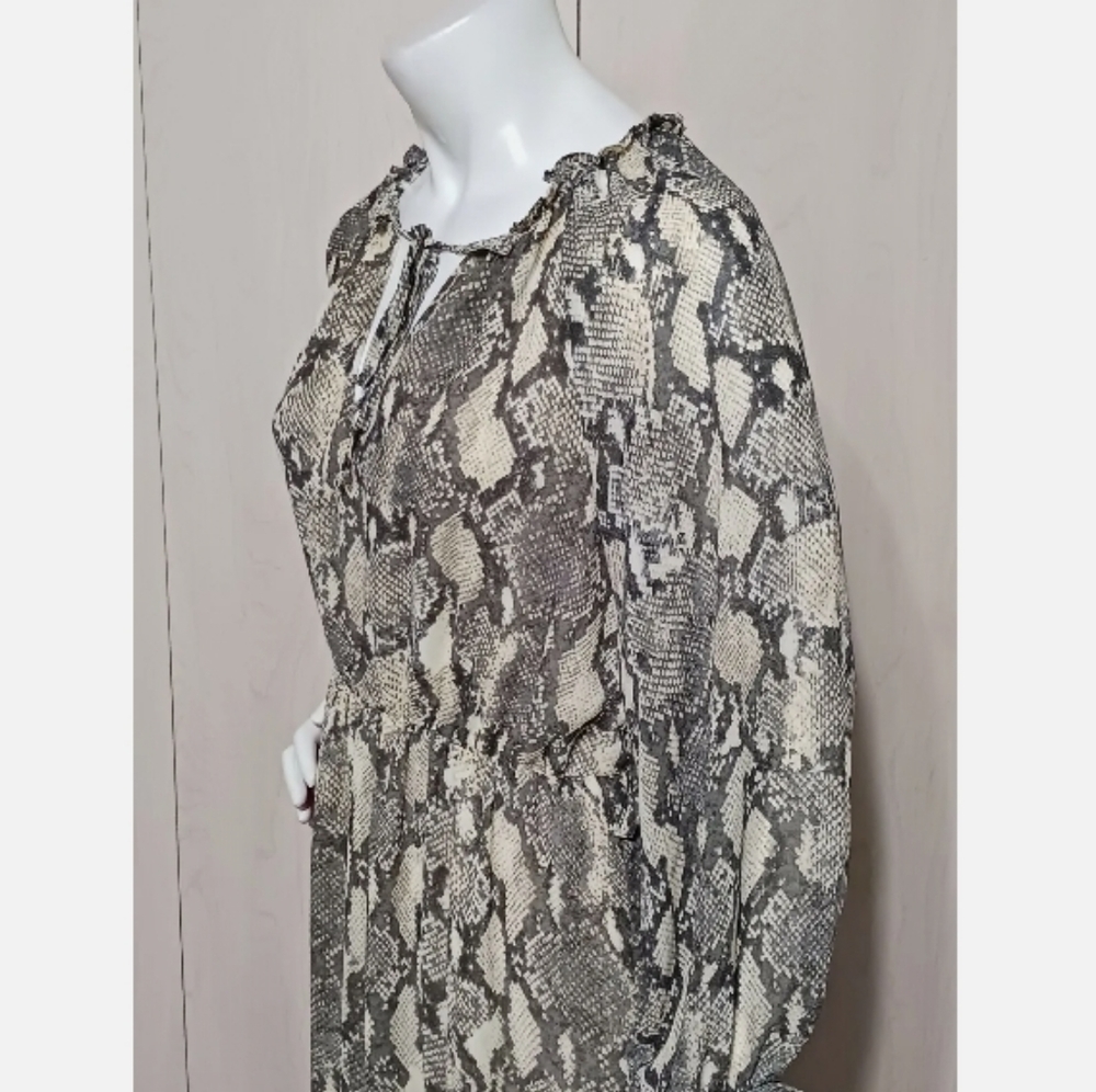 Zara Snake Print Midi Dress Size XS ( No Belt.) - Picture 4 of 9